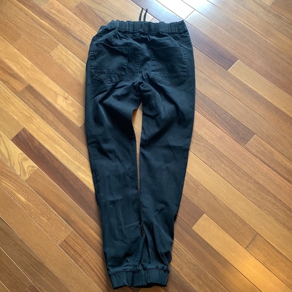 Boys black cotton jogger, size medium (10) - Picture 2 of 4